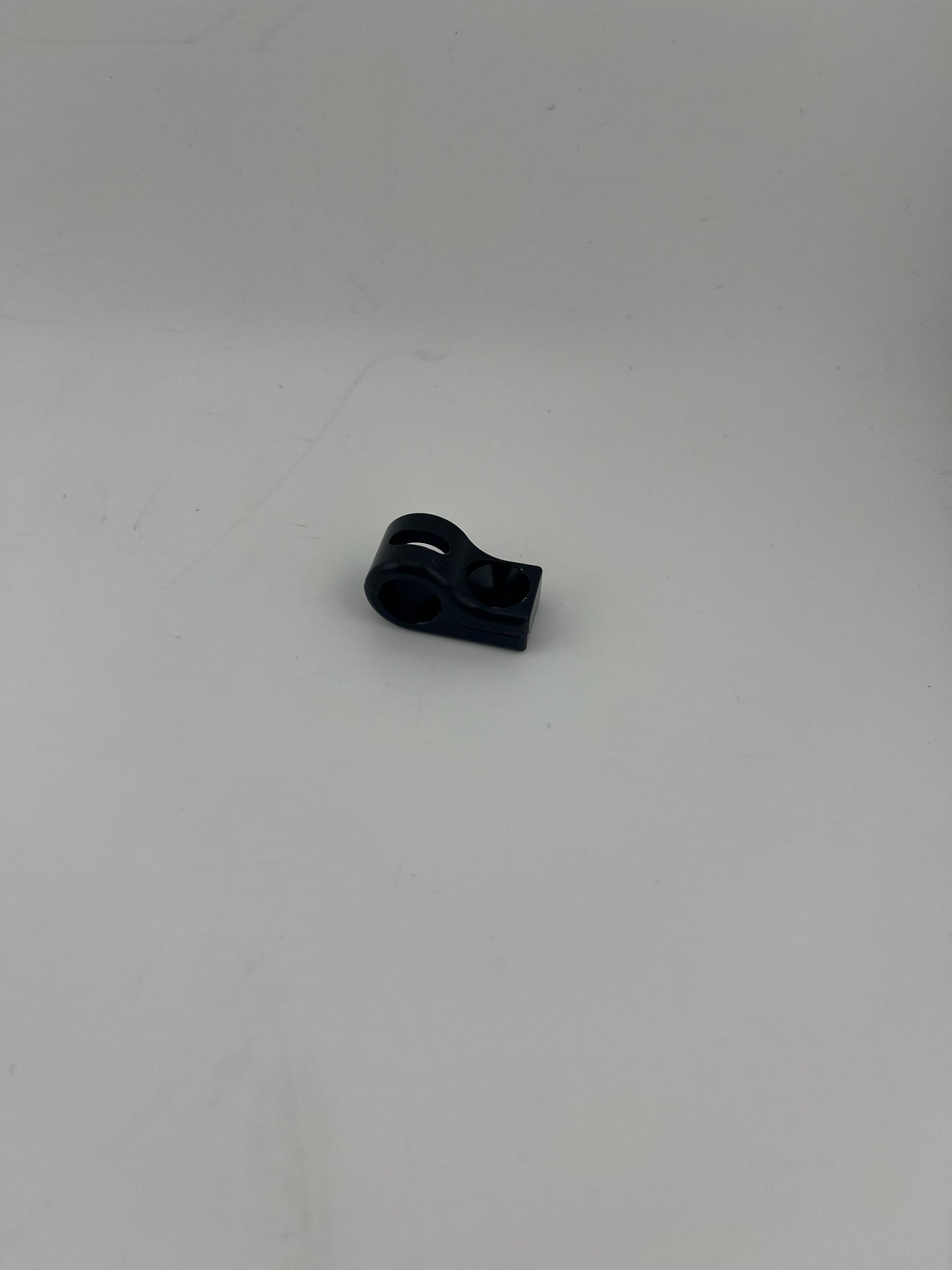 Pre-Drill (3/8) Single Two Piece Line Clamp (4 pack)