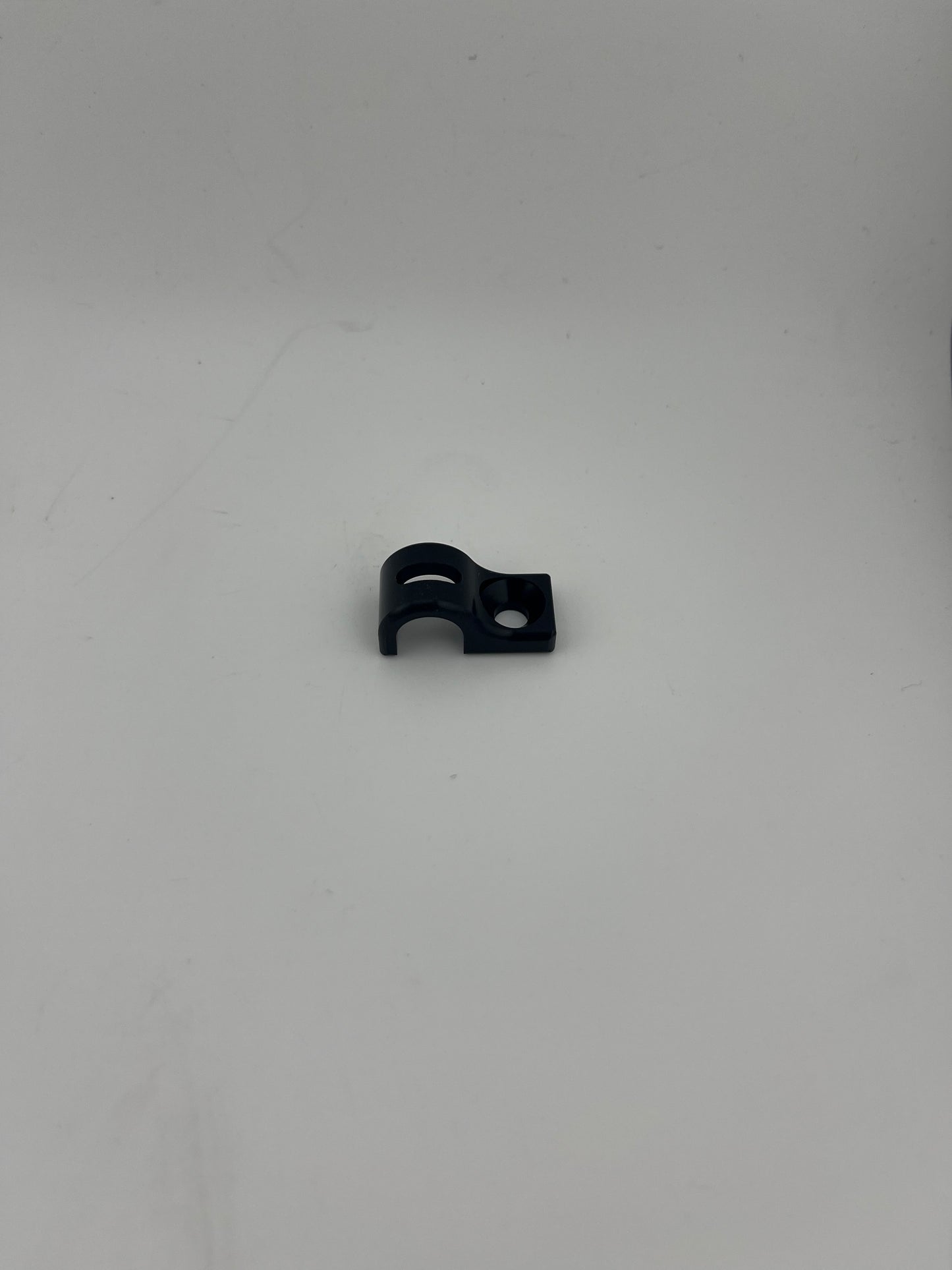 Pre-Drill (3/8) Single One Piece Line Clamp (4 pack)